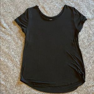 Black GAP t shirt
